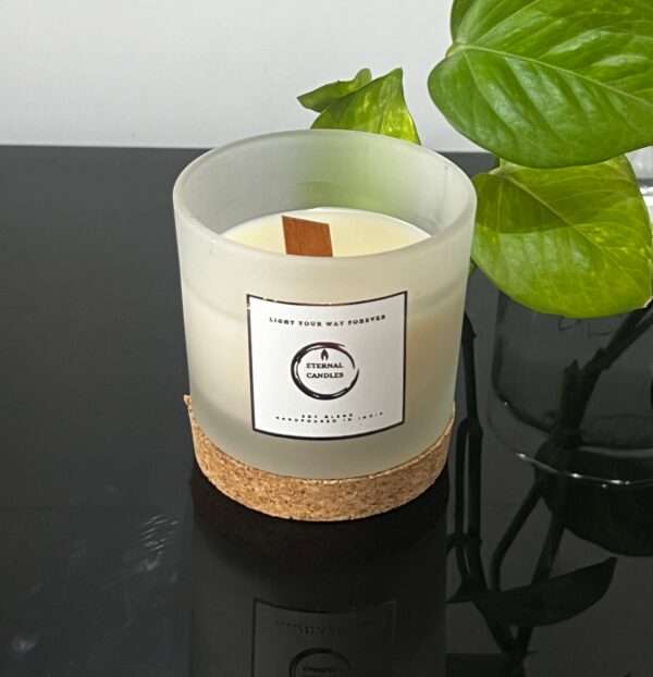 Eternal Candles_Wooden Wick_Jar Candle_Vanilla Scented